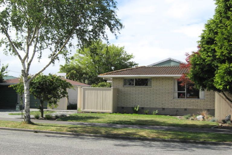 Photo of property in 58 Kent Lodge Avenue, Avonhead, Christchurch, 8042