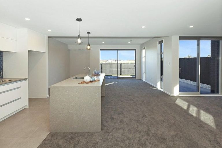 Photo of property in 6 Glen Rosa Lane, Broomfield, Christchurch, 8042