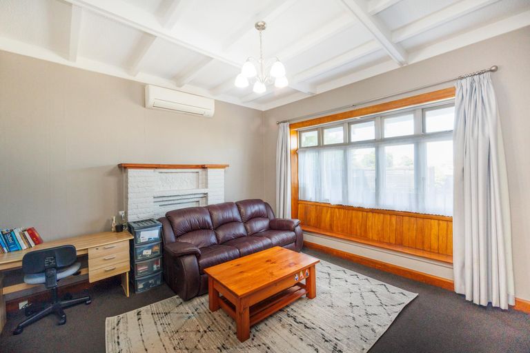 Photo of property in 201 Fitzherbert Avenue, West End, Palmerston North, 4410