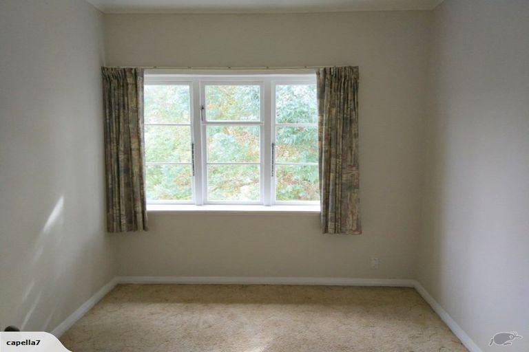 Photo of property in 21 Sydenham Street, Northland, Wellington, 6012