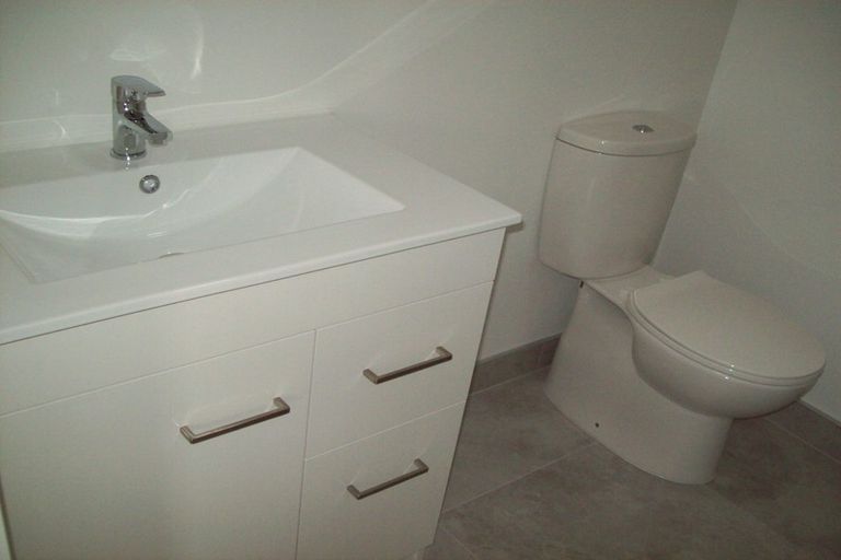 Photo of property in 39 Black Beech Crescent, Takanini, 2110