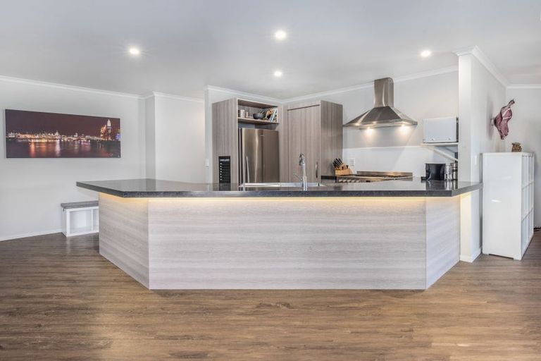 Photo of property in 48 Gawler Street, Te Horo Beach, Otaki, 5581