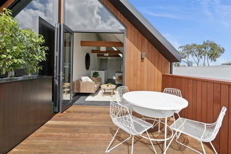 Photo of property in 10 Melrose Street, Roslyn, Dunedin, 9010