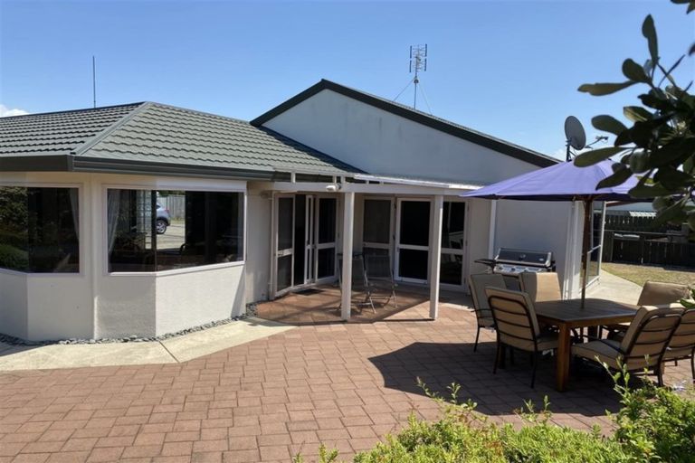 Photo of property in 43 Fishermans Drive, Coastlands, Whakatane, 3120