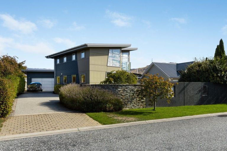 Photo of property in 28 Chandler Crescent, Clyde, 9330