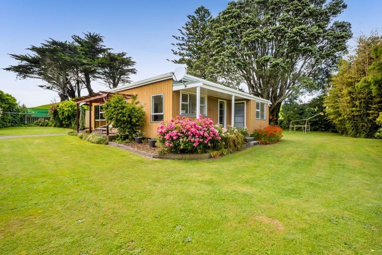 Photo of property in 5610 South Road, Rahotu, Opunake, 4681