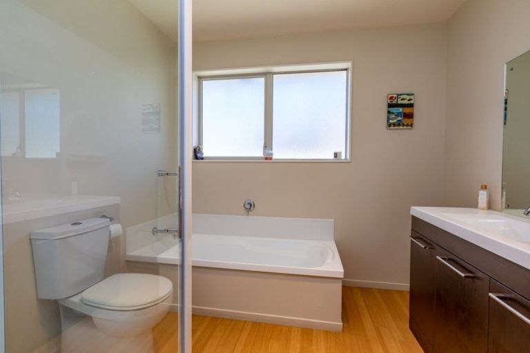 Photo of property in 12 Tararua Close, Aotea, Porirua, 5024