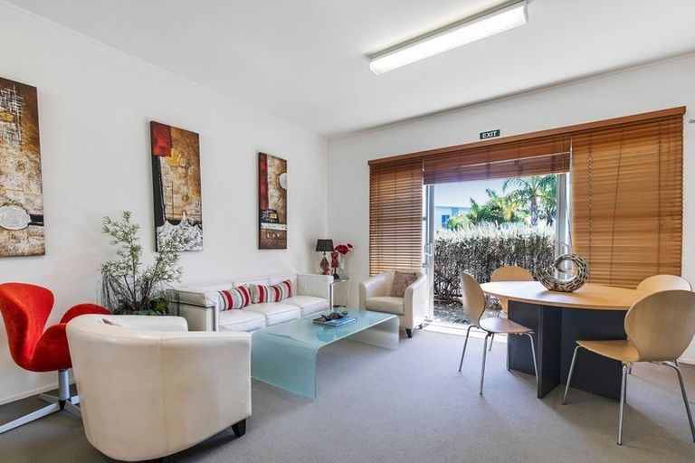 Photo of property in 9/15 Bishop Lenihan Place, East Tamaki, Auckland, 2013