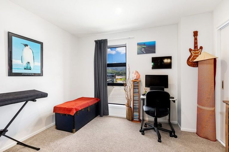 Photo of property in 41 Te Ara O Papatahi, Wainuiomata, Lower Hutt, 5014