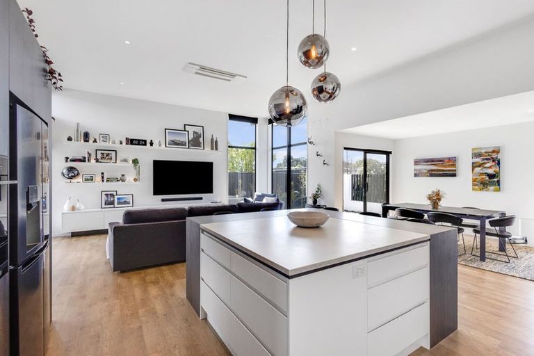 Photo of property in 16 Mersham Drive, Prebbleton, 7604