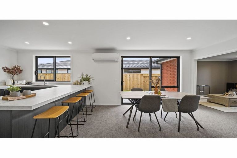 Photo of property in 42 Blue Jacket Drive, Halswell, Christchurch, 8025