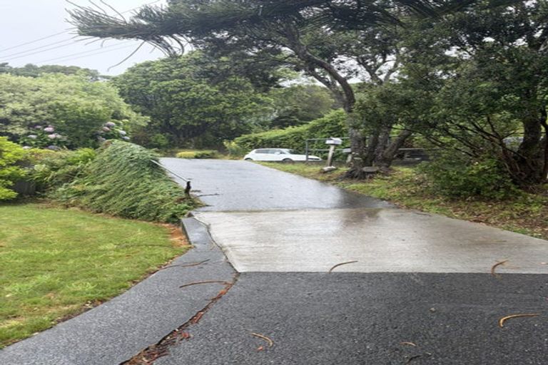 Photo of property in 27 Paremata Crescent, Paremata, Porirua, 5024