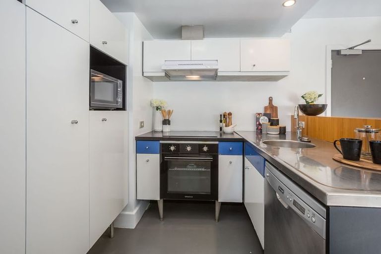 Photo of property in St Pauls Apartments, 44/43 Mulgrave Street, Thorndon, Wellington, 6011