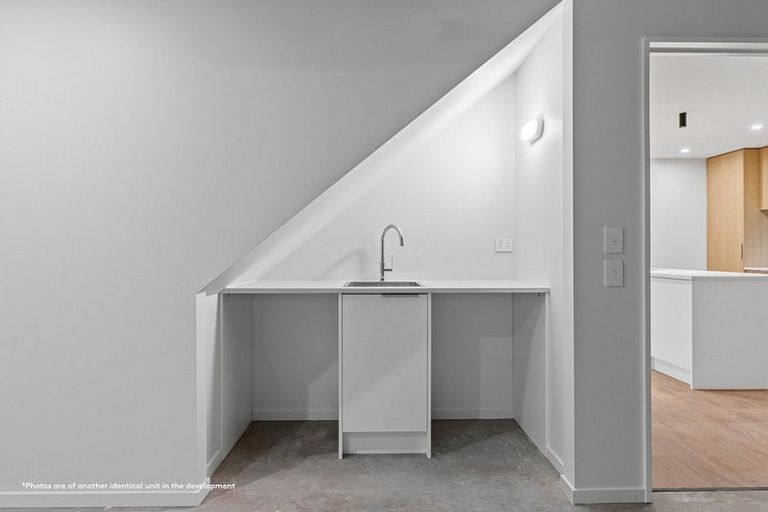 Photo of property in 2/386 Gloucester Street, Taradale, Napier, 4112