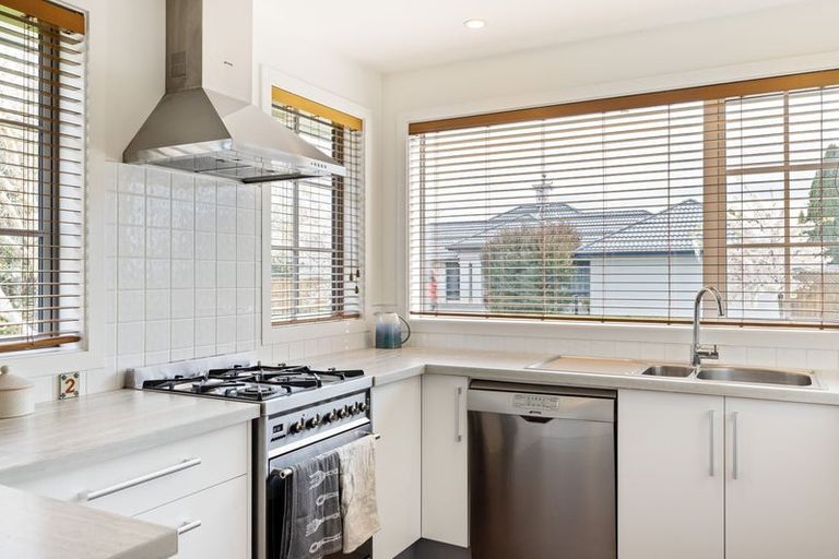 Photo of property in 2 Mallard Place, Woolston, Christchurch, 8023