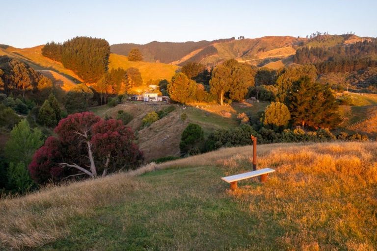 Photo of property in 105 Waterfall Road, Paraparaumu, 5032