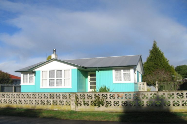 Photo of property in 33 Liverpool Crescent, Flaxmere, Hastings, 4120