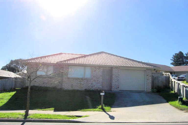 Photo of property in 6 Bohola Rise, Weymouth, Auckland, 2103