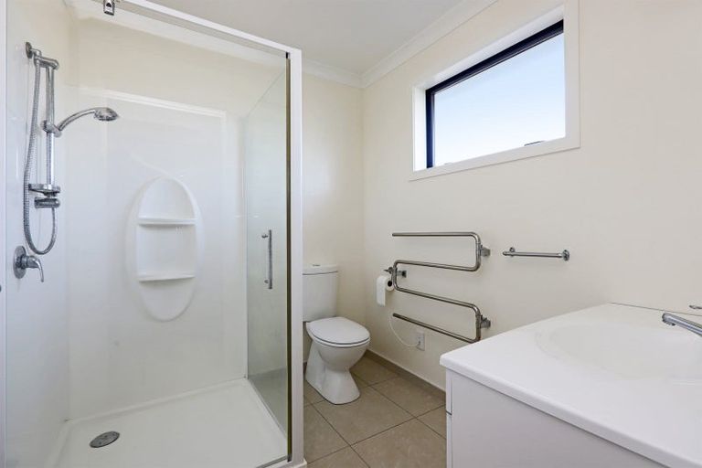 Photo of property in 5 Mana Place, Poraiti, Napier, 4112