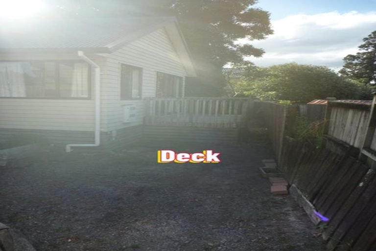 Photo of property in 3 Barrys Road, Glendene, Auckland, 0602