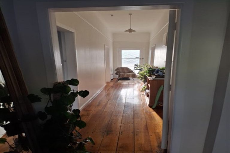 Photo of property in 13 Stanley Street, Berhampore, Wellington, 6023