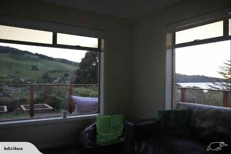 Photo of property in 28 Porterfield Street, Macandrew Bay, Dunedin, 9014