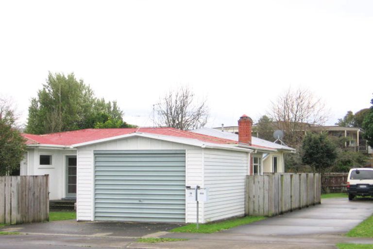 Photo of property in 75a Pahiatua Street, Hokowhitu, Palmerston North, 4410