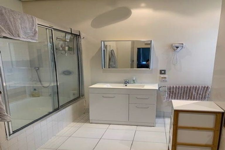 Photo of property in 248 The Terrace, Wellington Central, Wellington, 6011