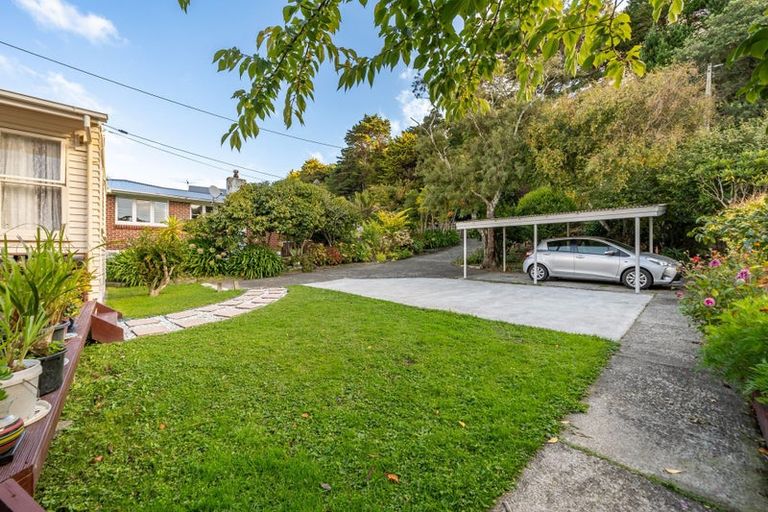 Photo of property in 298 Main Road, Tawa, Wellington, 5028