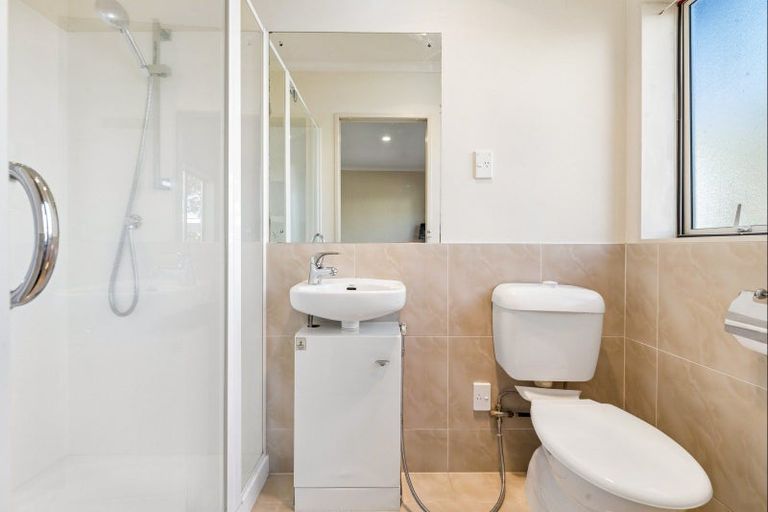 Photo of property in 14 Monash Place, Flat Bush, Auckland, 2016
