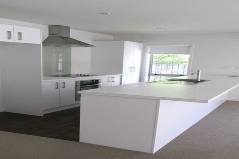 Photo of property in 4 Quartz Place, Brown Owl, Upper Hutt, 5018