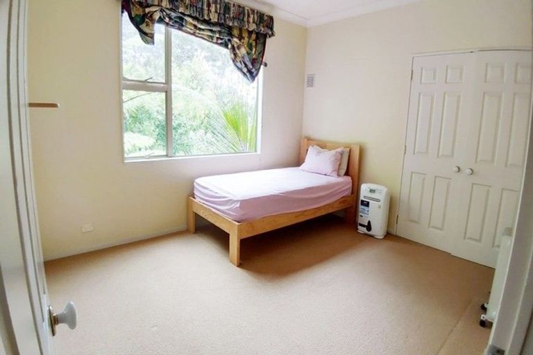 Photo of property in 2/18 Waipa Street, Birkenhead, Auckland, 0626