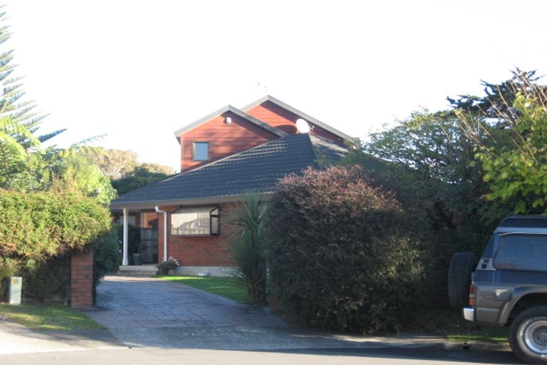 Photo of property in 8 Kew Grove, Raumati Beach, Paraparaumu, 5032