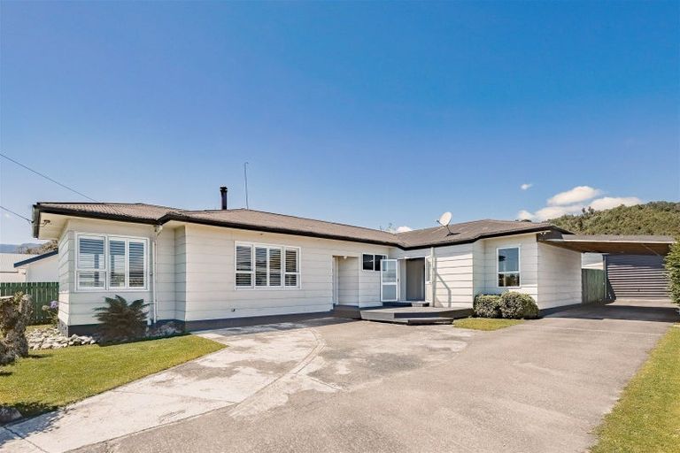 Photo of property in 62 Mcgill Street, Waimangaroa, Westport, 7891