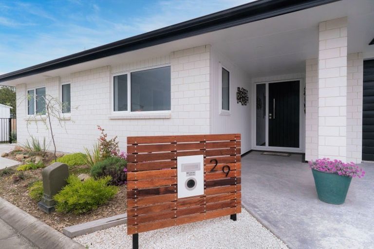 Photo of property in 29 Cobb Place, Otaki, 5512