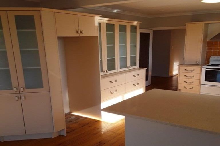 Photo of property in 14 Litten Road, Cockle Bay, Auckland, 2014