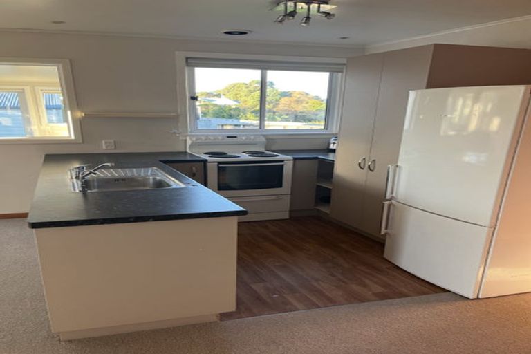 Photo of property in 7 Baring Terrace, Strandon, New Plymouth, 4312