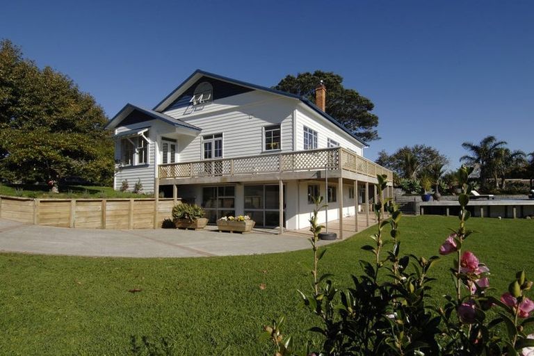 Photo of property in 1960 East Coast Road, Stillwater, Silverdale, 0993