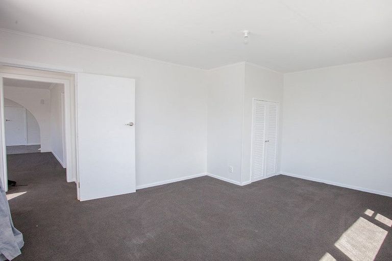 Photo of property in 3a Grey Street, Waitara, 4320