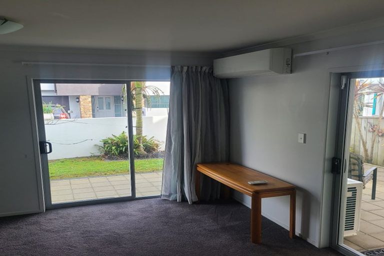 Photo of property in 6 Azores Way, Welcome Bay, Tauranga, 3112