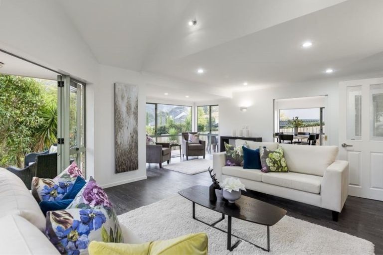 Photo of property in 2 Lucas Way, Albany, Auckland, 0632