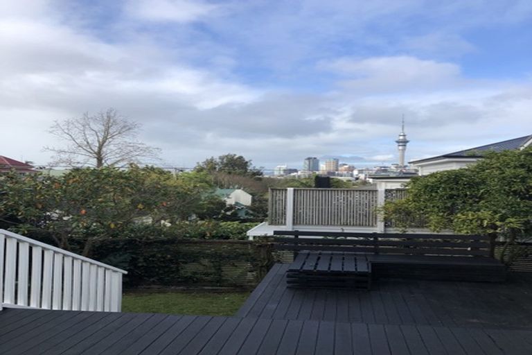 Photo of property in 16 Anglesea Street, Freemans Bay, Auckland, 1011