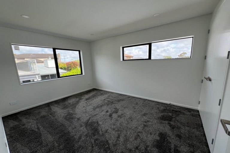 Photo of property in 255b Hill Road, The Gardens, Auckland, 2105