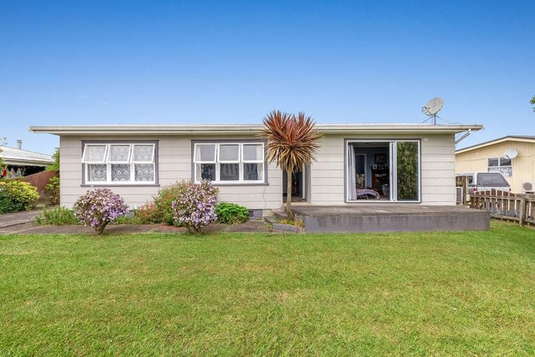 Photo of property in 22 Kowhai Avenue, Edgecumbe, 3120