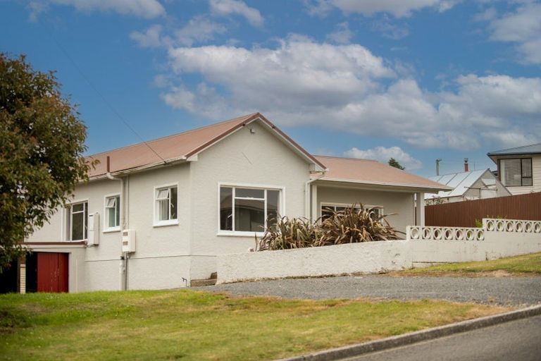 Photo of property in 4 Stevenson Street, Balclutha, 9230