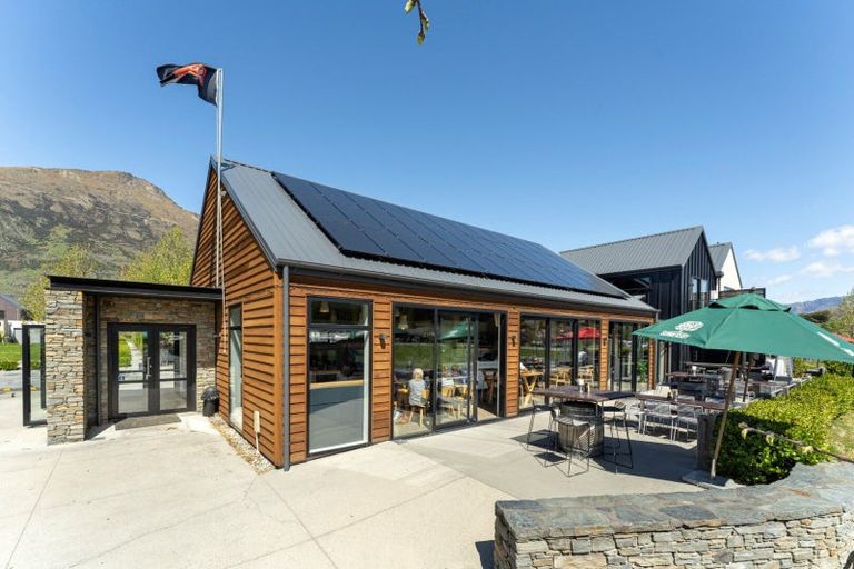 Photo of property in 1 Onslow Road, Lake Hayes, Queenstown, 9304