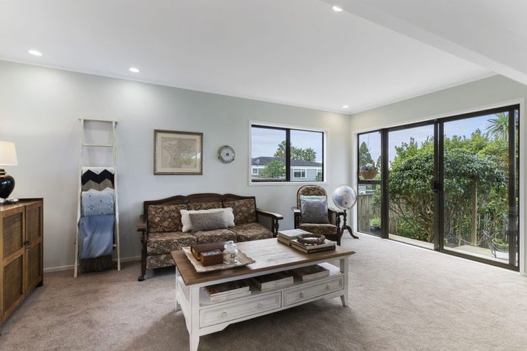 Photo of property in 4/15 Roseberry Avenue, Birkenhead, Auckland, 0626