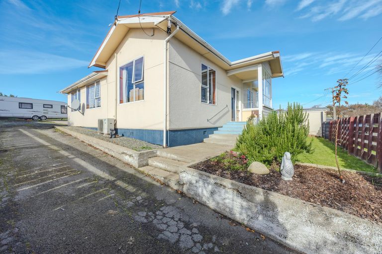 Photo of property in 69 Greta Street, South Hill, Oamaru, 9400