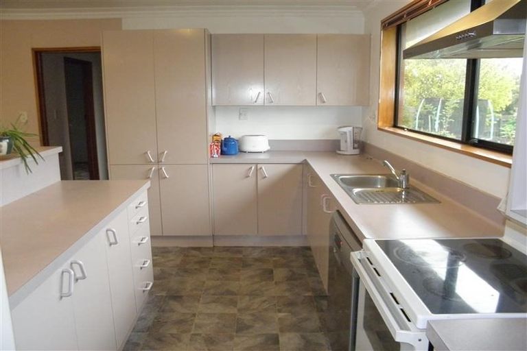 Photo of property in 120 Kildare Drive, Waikiwi, Invercargill, 9810