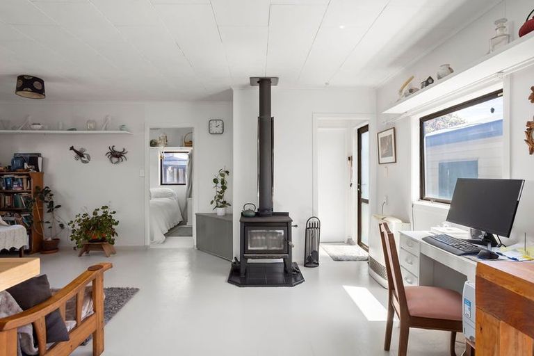 Photo of property in 515 Pukehina Parade, Pukehina, Te Puke, 3189